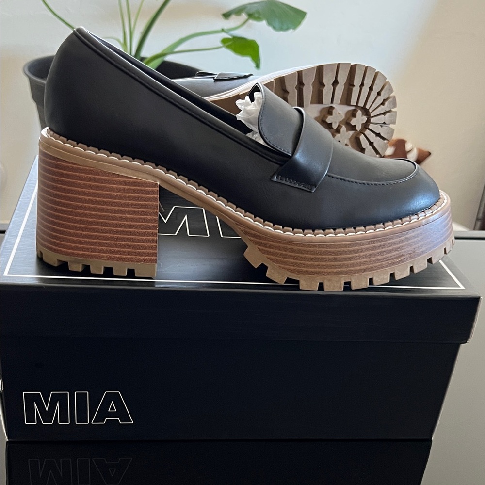 MIA Black and Tan Platform Loafers